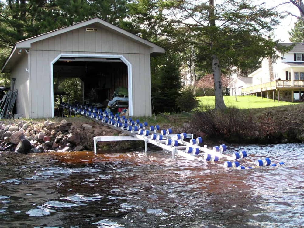 Roll-N-Go Premium Medium Boat Ramp System (1500 Series)